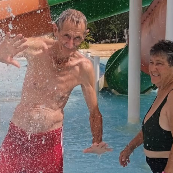 Semana do Idoso – Frequentadores do CCI passam o dia no Eco Thermas de Tupã