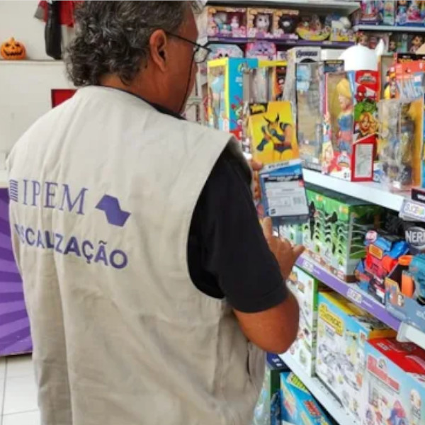 Ipem fiscaliza produtos infantis na Operação Dia das Crianças na região de Paraguaçu Paulista