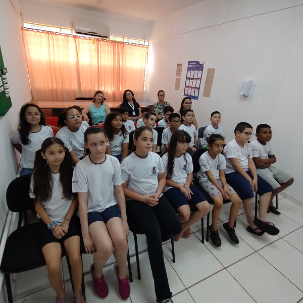 Conexões além das fronteiras: crianças de Rondônia e de Paraguaçu trocam experiências na Internet