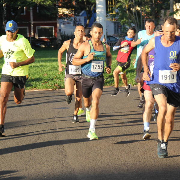 Corrida Pedestre Contra a Violência Doméstica reúne mais de 500 atletas em Paraguaçu Paulista