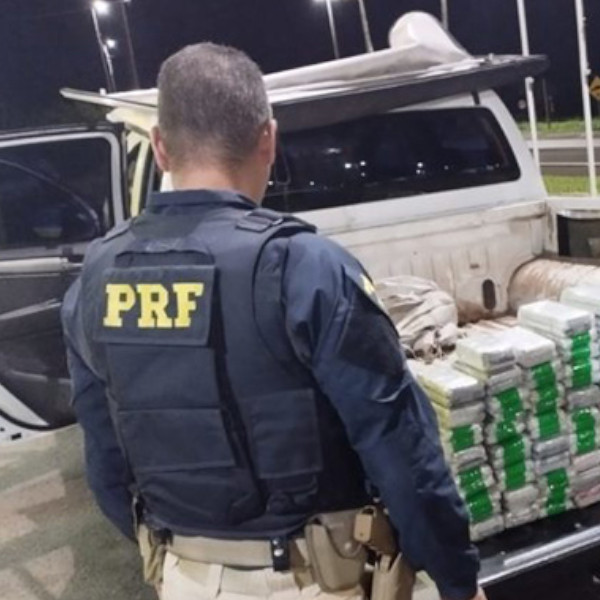 Polícia Rodoviária Federal apreende carga de celulares contrabandeados avaliada em R$ 1 milhão