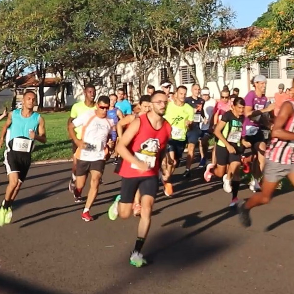 123 atletas de Paraguaçu Paulista participam da Corrida Contra Violência Doméstica