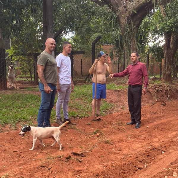 Vereadores de Paraguaçu Paulista visitam obras no Bairro Rancho Alegre