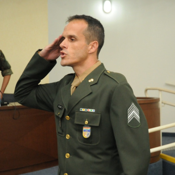 Primeiro sargento Zelante assume comando do Tiro de Guerra de Paraguaçu Paulista
