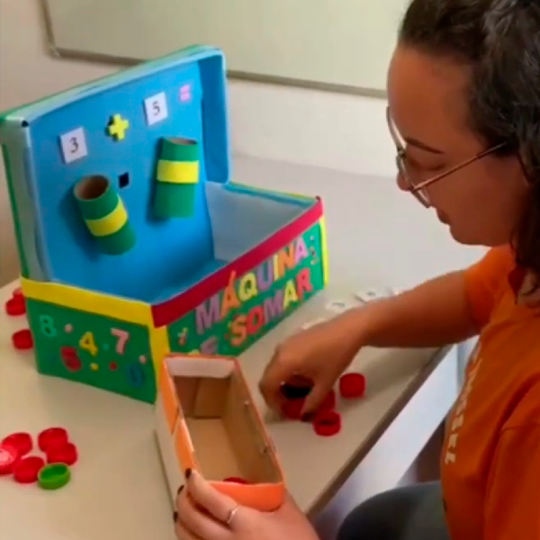 Universitários da Univesp desenvolvem jogo inclusivo para auxiliar crianças surdas na aprendizagem