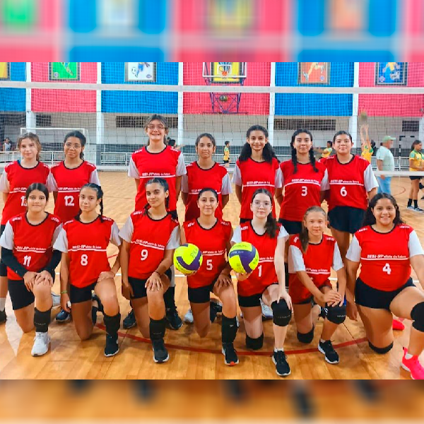 Equipe de Voleibol Feminino Sub 14 de Paraguaçu conquista título em Quatá