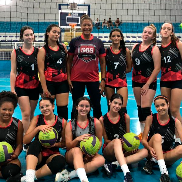 Paraguaçu Paulista brilha em amistoso de voleibol contra Tarumã