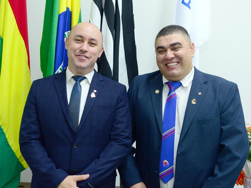 Cerimônia de posse no Rotary Club de Paraguaçu marca início de nova gestão