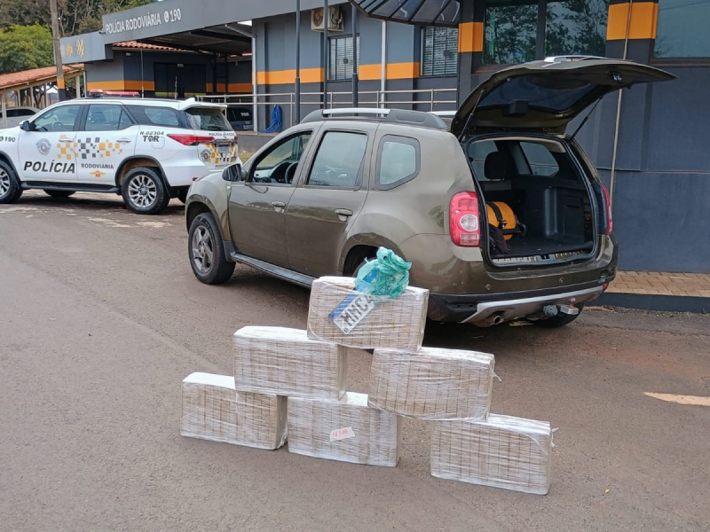 Polícia Rodoviária apreende em Ourinhos 144 tabletes de maconha em carro furtado