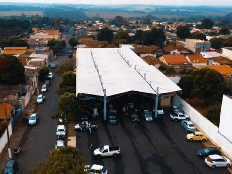 Inaugurada a cobertura da tradicional feira livre da Barra Funda