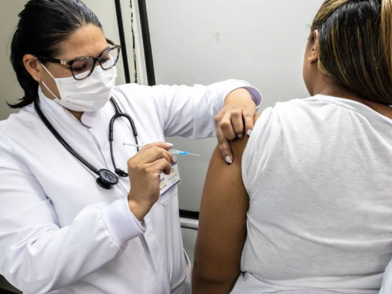 Campanha de vacinação contra gripe termina neste domingo (14)