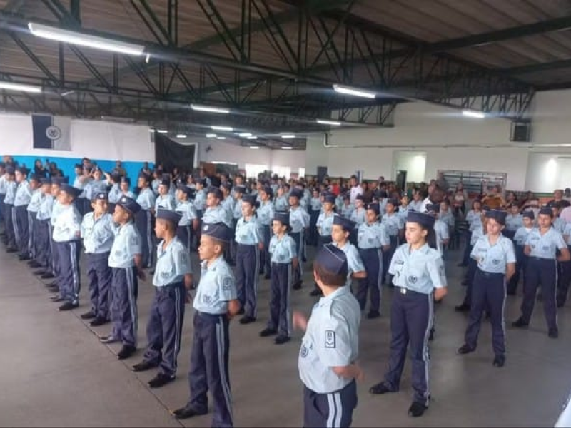 Justiça de São Paulo suspende programa de escolas cívico-militares