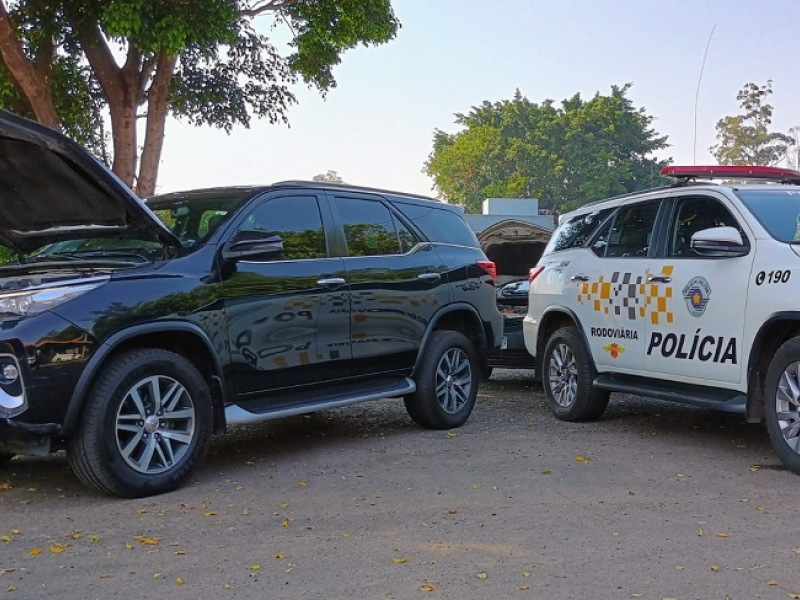 Veículo furtado no Rio de Janeiro é recuperado em Palmital