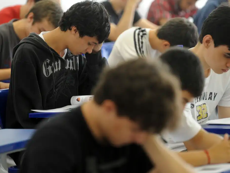 Novo ensino médio: secretarias estaduais apontam esforços para cumprir medidas