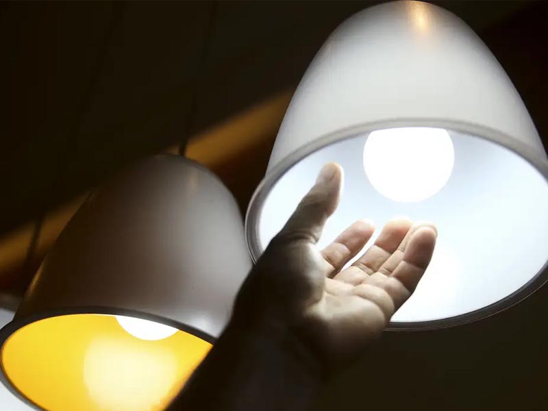Outubro terá bandeira tarifária mais cara do sistema nas contas de luz