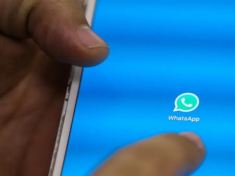 CAIXA alerta beneficiários do Bolsa Família para golpes por SMS e WhatsApp