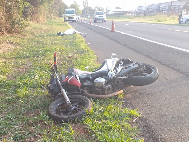 Mulher morre atropelada por moto entre Paraguaçu Paulista e Conceição de Monte Alegre
