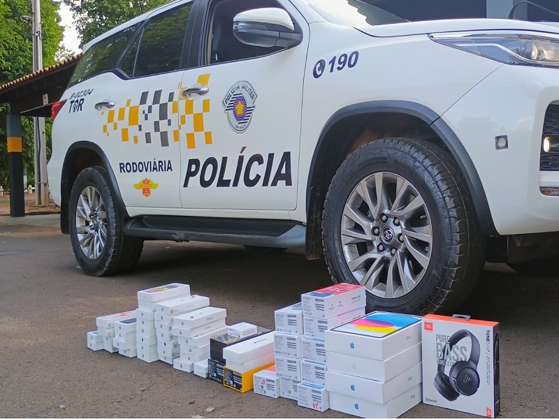 Policiamento Rodoviário apreende R$ 300 mil em produtos de descaminho na Raposo Tavares, em Assis