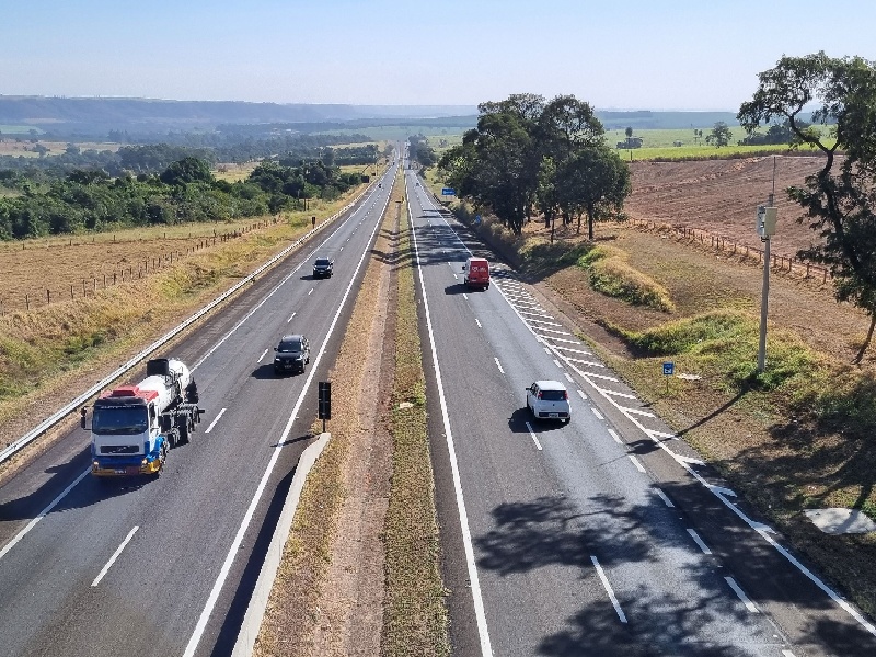 Feriado deve levar 1,2 milhão de veículos para as rodovias