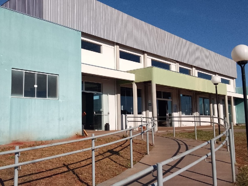 Salão de eventos do Centro de Convergência passa por mutirão de limpeza e higienização