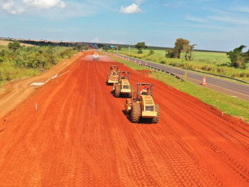 Obra da Eixo SP está em andamento no trecho que vai de Assis a Martinópolis