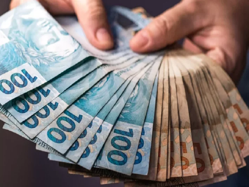 Caixa libera abono salarial para nascidos em setembro e outubro