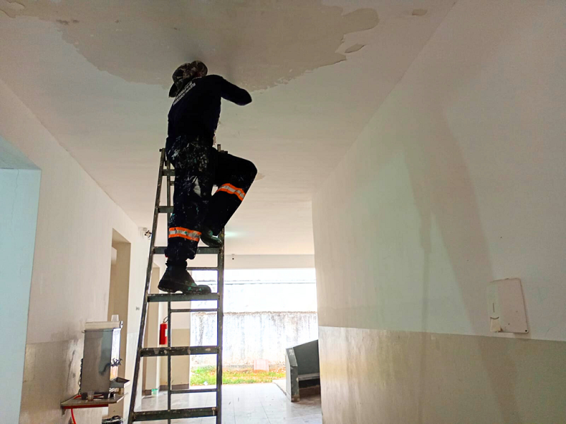Velório Municipal recebe nova pintura e entra na fase final de revitalização