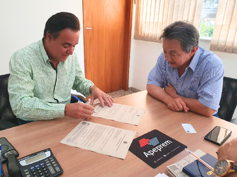 Prefeito Antian recebe deputado Adilson Barroso e garante emenda para demandas da população