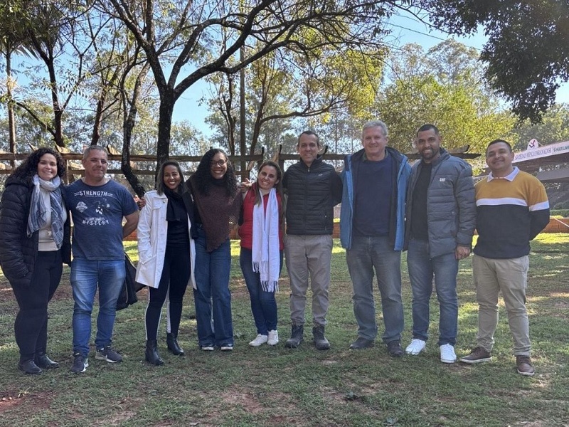Equipe da Clínica TEA de Paraguaçu é destaque em seminário internacional no Paraguai