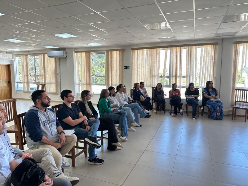 CAPS capacita profissionais para atendimento a casos de  risco em Saúde Mental
