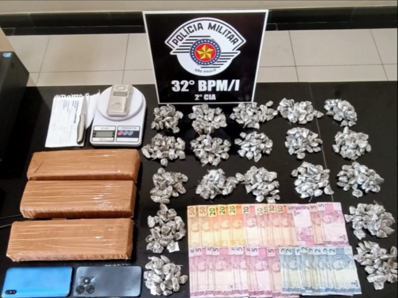 Adolescente é detido por tráfico de drogas em Paraguaçu