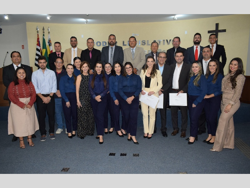 Oftalmologia em destaque: Câmara parabeniza o médico Dr. Bassam e seus filhos