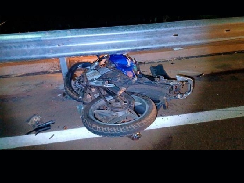 Casal morre em acidente na SP-333 em Tarumã; motorista é presa em flagrante por embriaguez