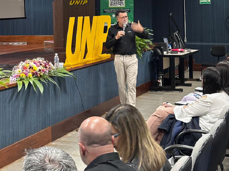 Projeto Conexão Acadêmica leva palestra sobre Carreira e Competitividade à UNIP Assis