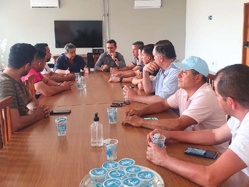 Prefeito Antian se reúne com vereadores e anuncia medidas para conter despesas públicas