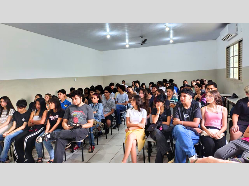 SAE/CTA leva educação sexual e prevenção a 200 jovens do Projeto CARA em Paraguaçu Paulista