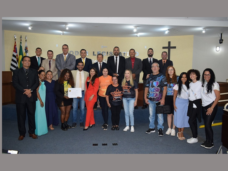 Câmara parabeniza a professora de dança Sônia Pérola