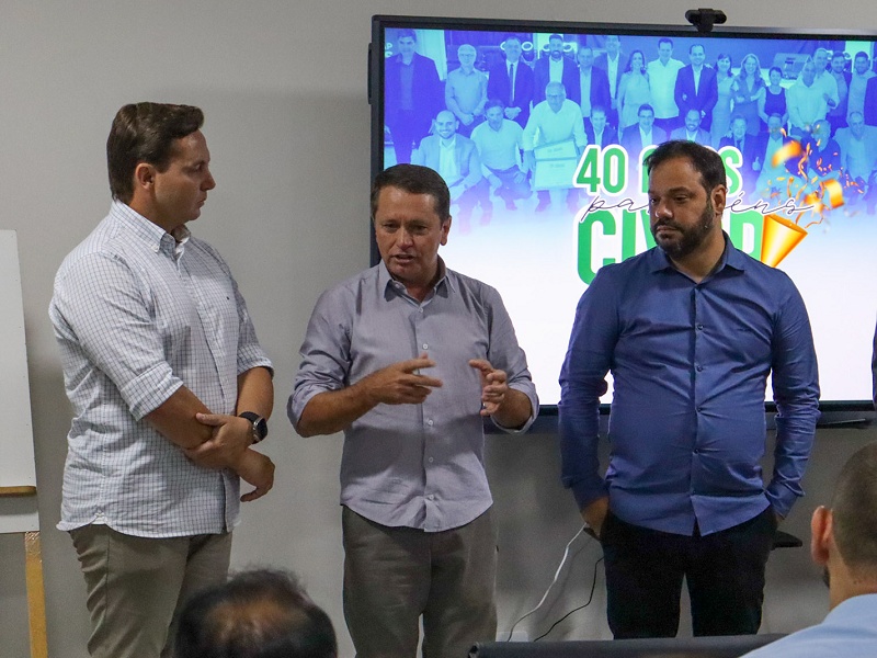 Prefeitos elegem nova diretoria do CIVAP para 2026; prefeito de Cruzália é o novo presidente