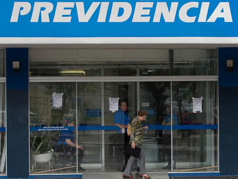 Agências do INSS abrem para atendimento extra neste sábado e domingo