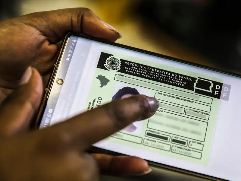 Selo do bom condutor: como funciona a renovação automática da CNH