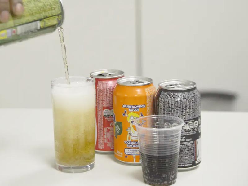 Fatores sociais empurram famílias para ultraprocessados, diz pesquisa