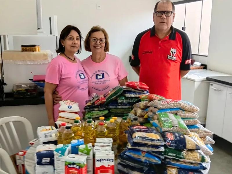 Alimentos arrecadados na Copa Peixe são destinados à Associação de Combate ao Câncer