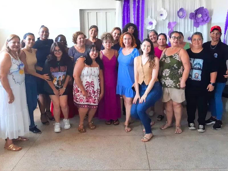 “Chá D’elas” promove cuidado emocional e fortalecimento feminino na Biblioteca Municipal