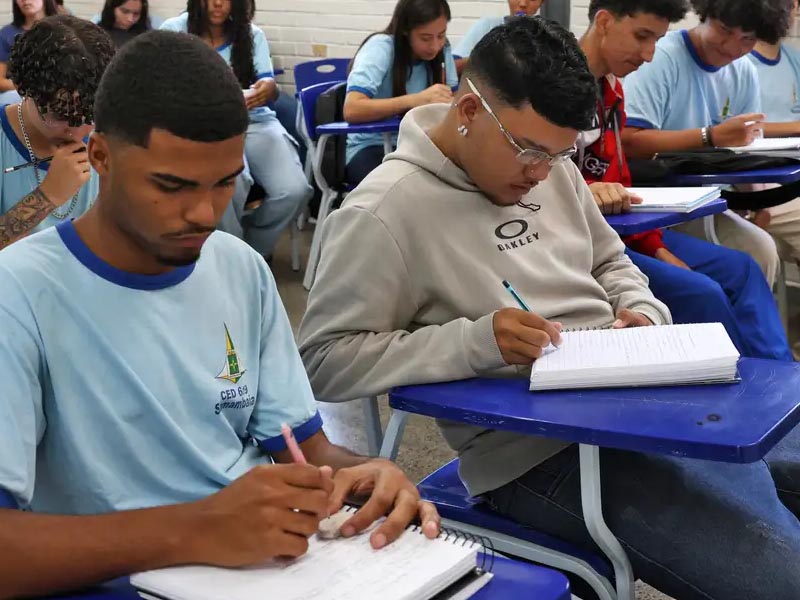 Sistema permite emissão de certificado de conclusão do ensino médio
