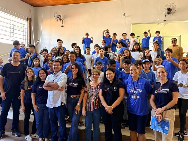 Equipe eMulti realiza palestras sobre Autocuidado em escola