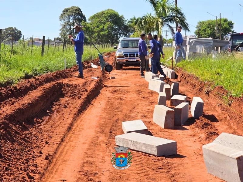 Nova ciclovia da Av. Hissagy Marubayashi avança com colocação de guias