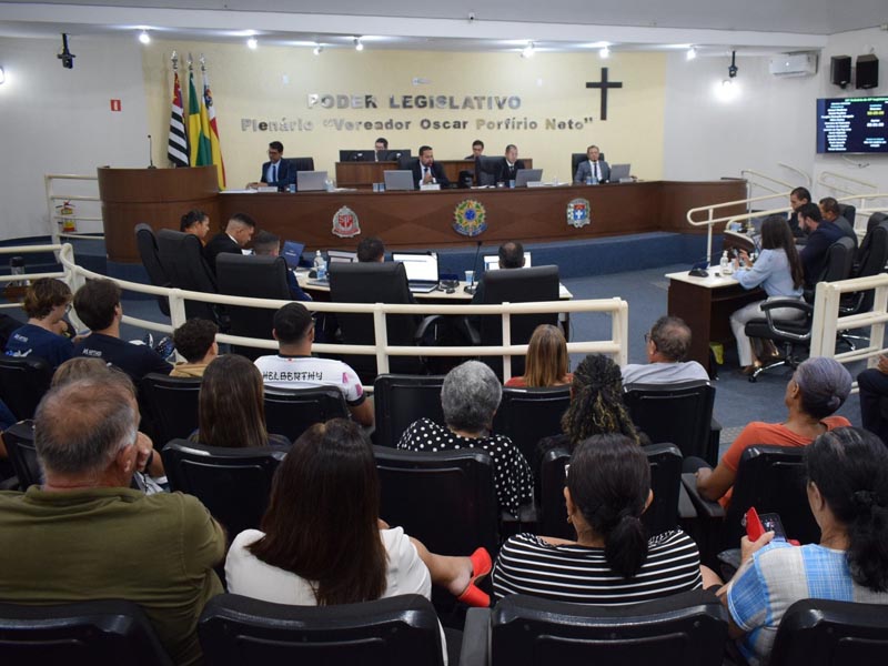 Câmara aprova projetos do Prefeito Antian