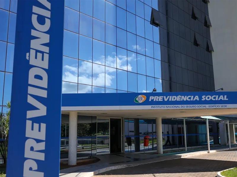 INSS paga segunda parcela do 13º a aposentados e pensionistas