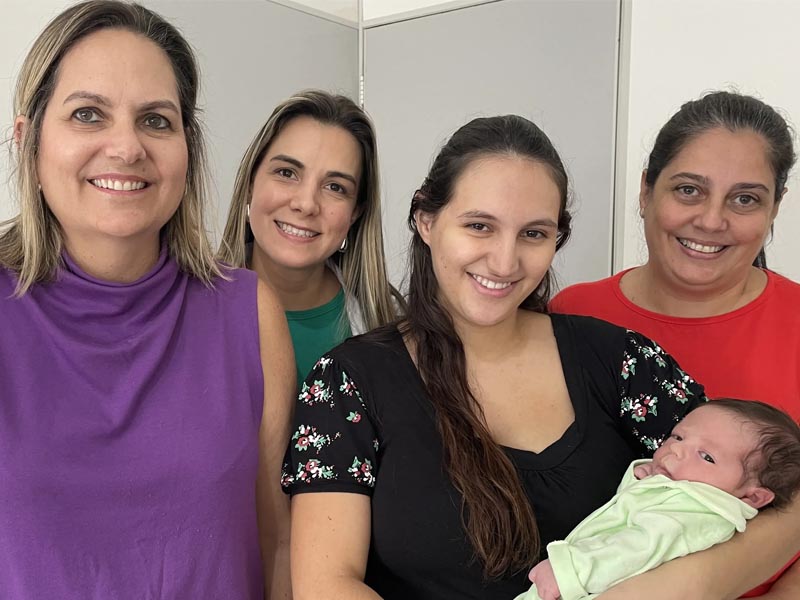 Teste da Linguinha detecta dificuldades na amamentação e permite maior conforto para mãe e bebê