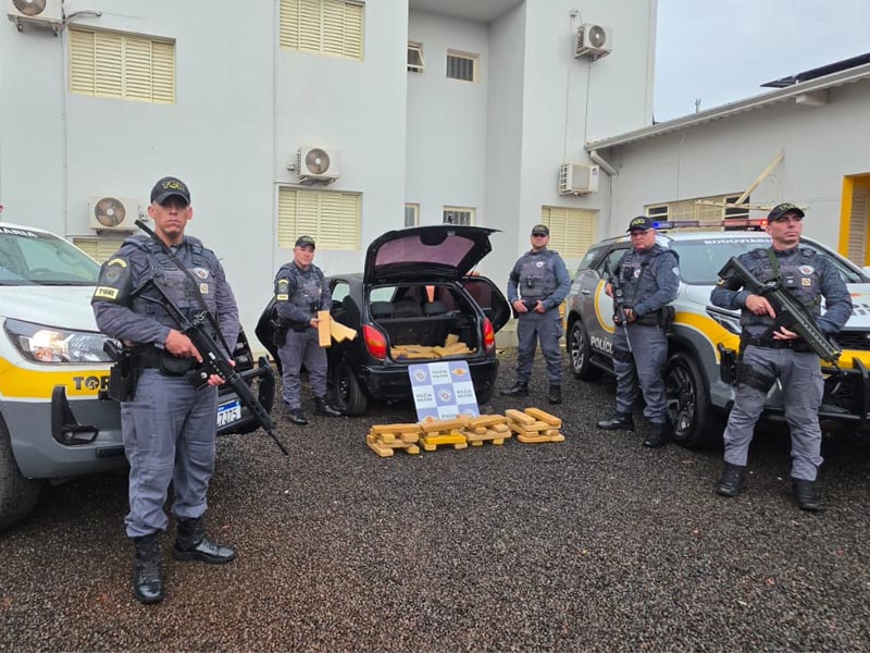 Dupla de traficantes é presa com quase 150 quilos de maconha em Maracaí
